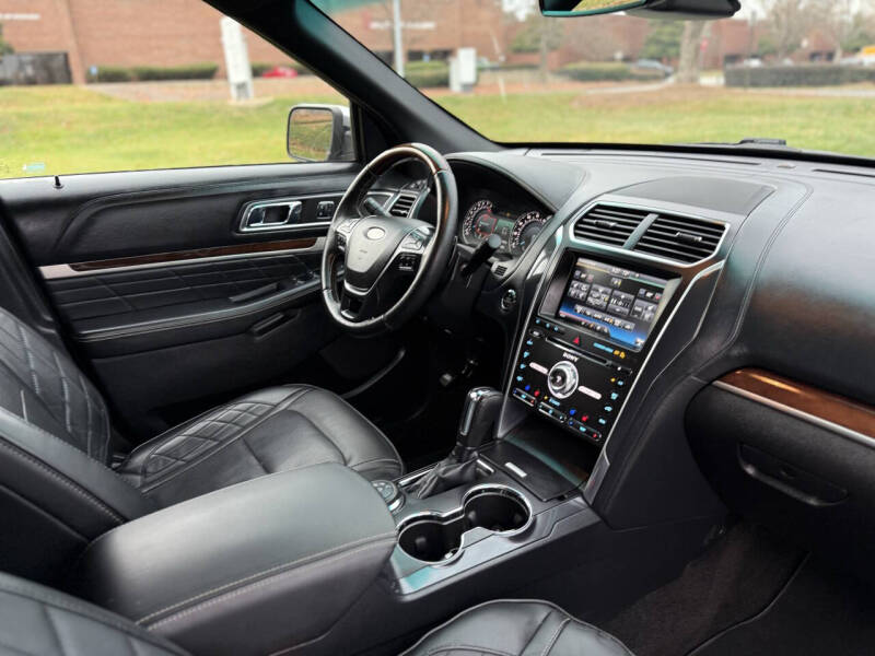 2016 Ford Explorer Platinum