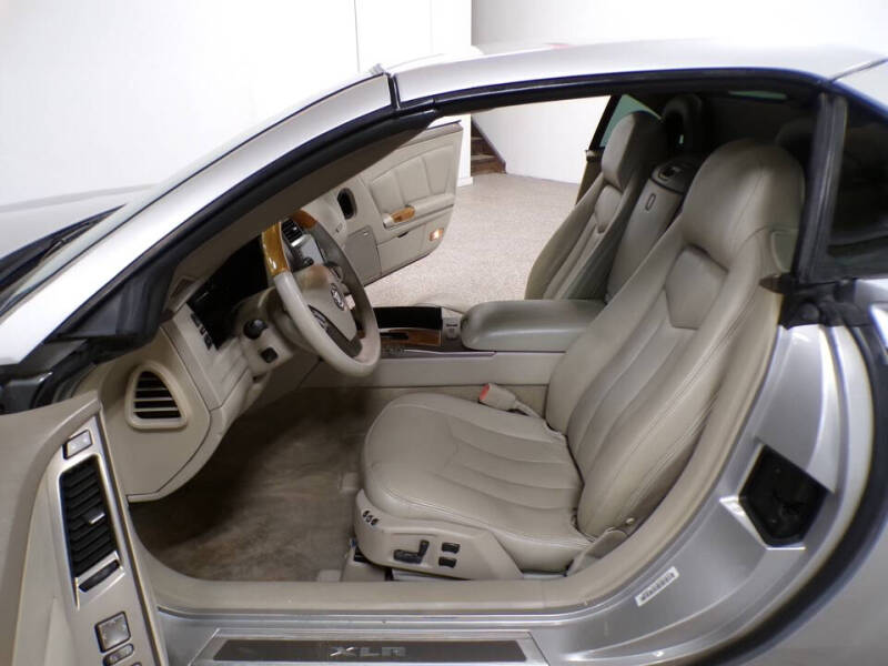 2004 Cadillac XLR