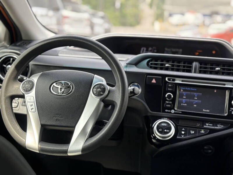 2015 Toyota Prius c Three