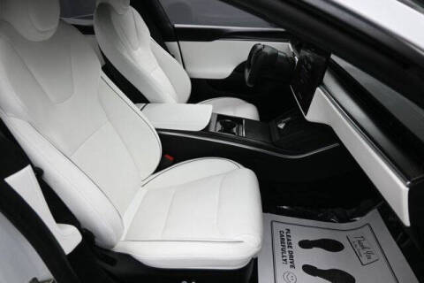 2022 Tesla Model S Plaid