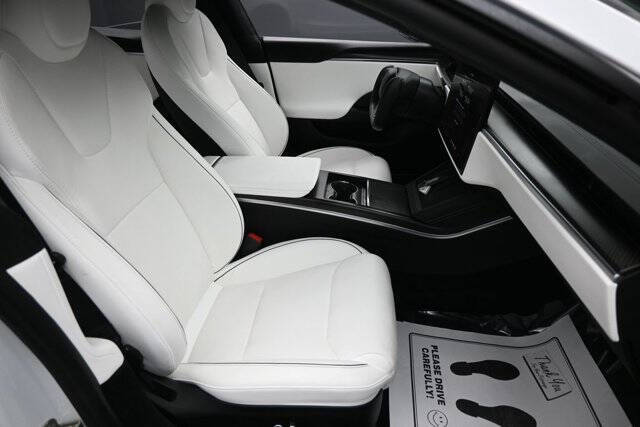 2022 Tesla Model S Plaid