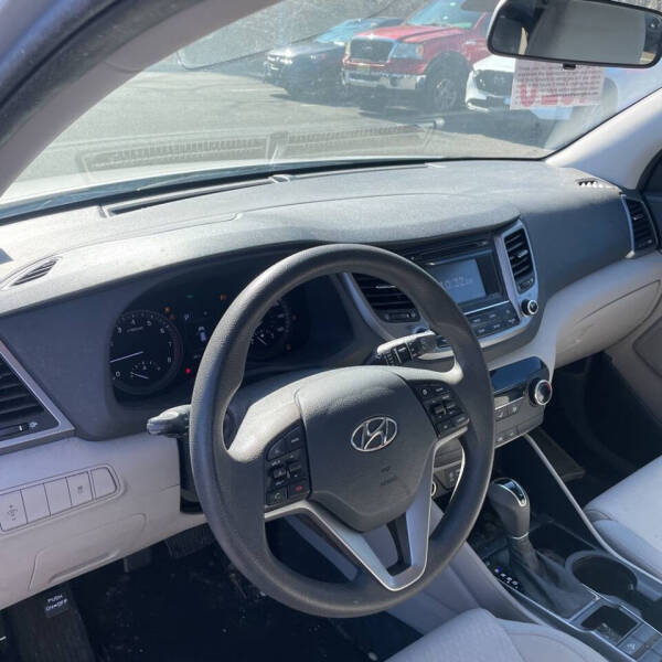 2017 Hyundai Tucson SE