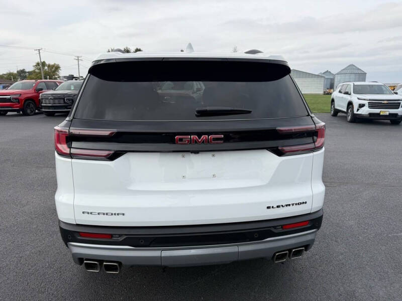 2025 GMC Acadia Elevation
