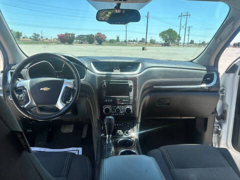 2017 Chevrolet Traverse LT