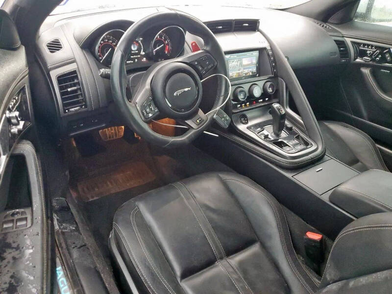 2017 Jaguar F-TYPE R