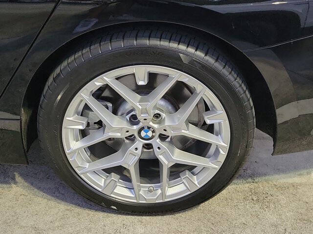 2025 BMW 3 Series 330i