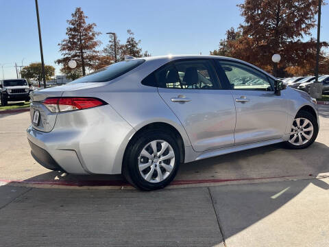 2025 Toyota Corolla Hybrid LE