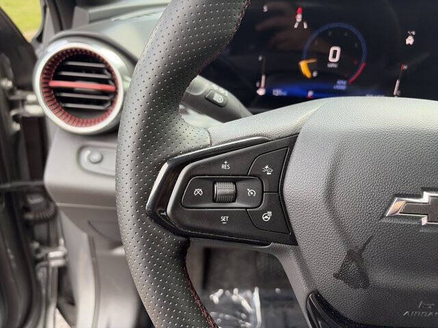 2025 Chevrolet Trax RS