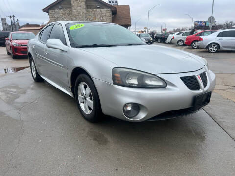 2006 Pontiac Grand Prix for sale at A & B Auto Sales LLC in Lincoln NE