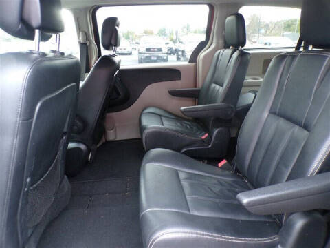 2014 Chrysler Town and Country Touring