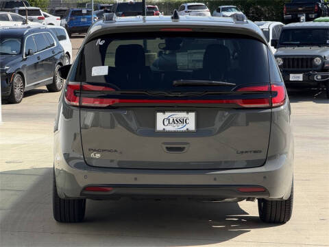 2025 Chrysler Pacifica Limited