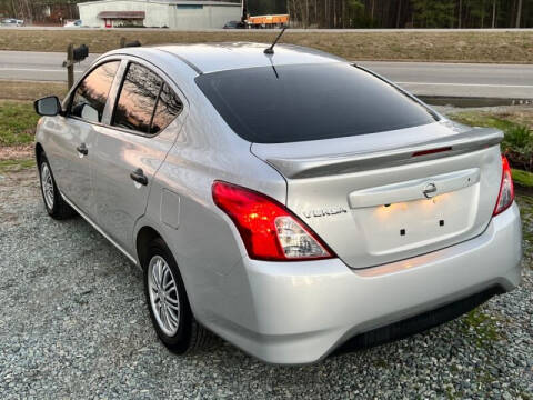 2019 Nissan Versa
