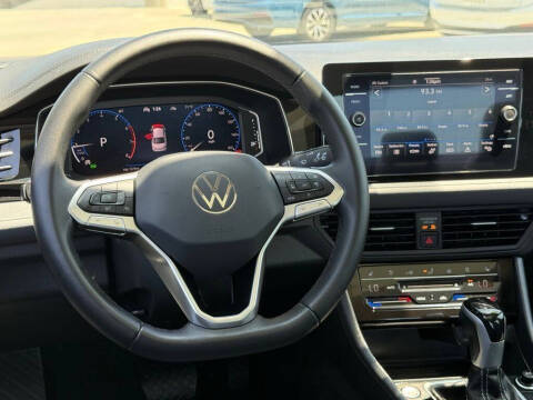 2025 Volkswagen Jetta SEL