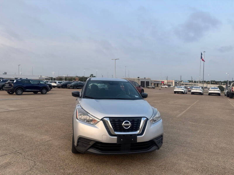 2020 Nissan Kicks S