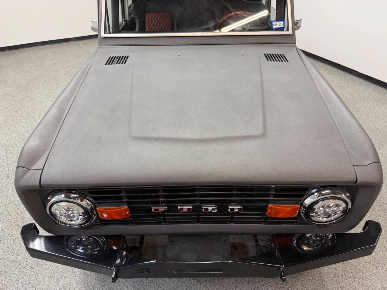 1970 Ford Bronco 3