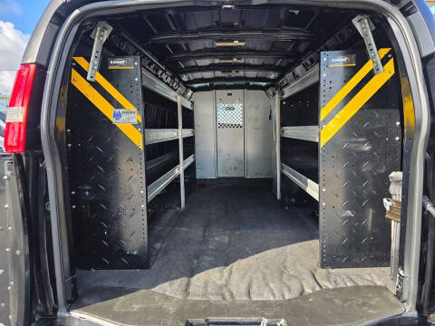 2023 GMC Savana 3500