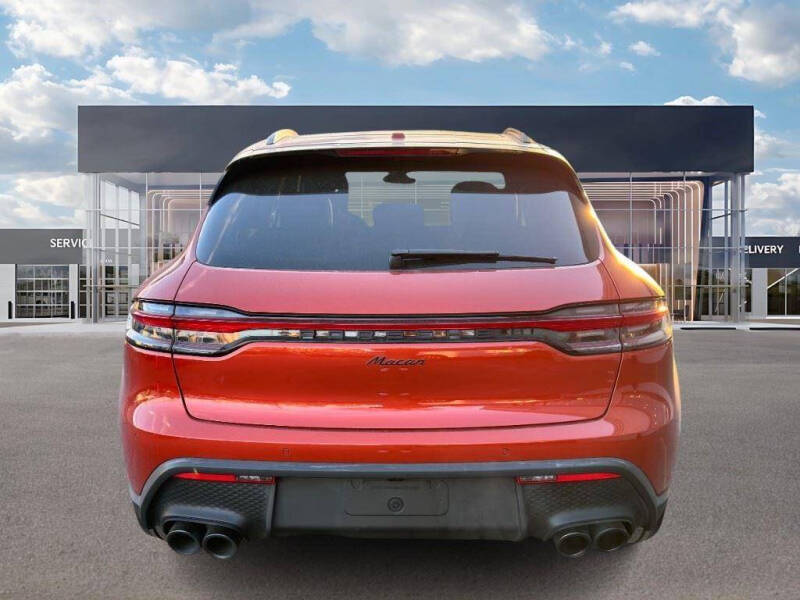 2023 Porsche Macan T