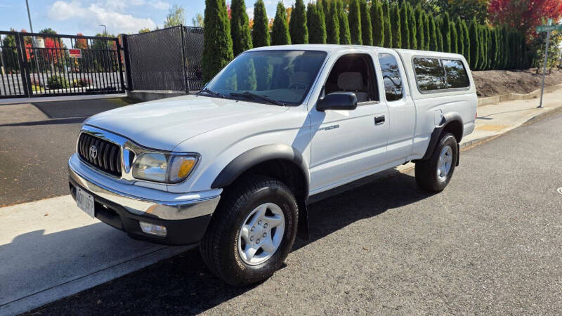 2004 Toyota Tacoma Base