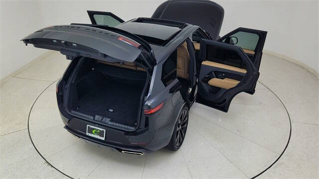 2024 Land Rover Range Rover Sport P360 SE