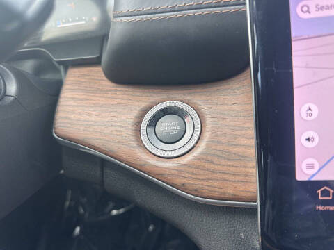 2022 Jeep Grand Cherokee Summit