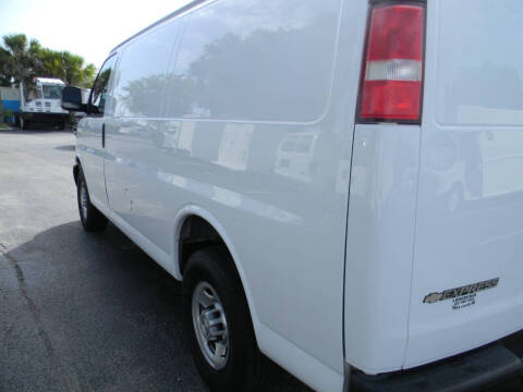 2021 Chevrolet Express 2500