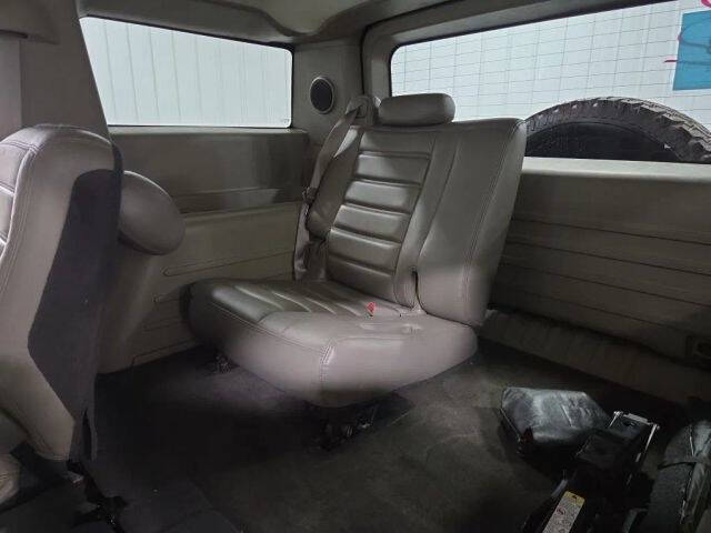 2003 HUMMER H2
