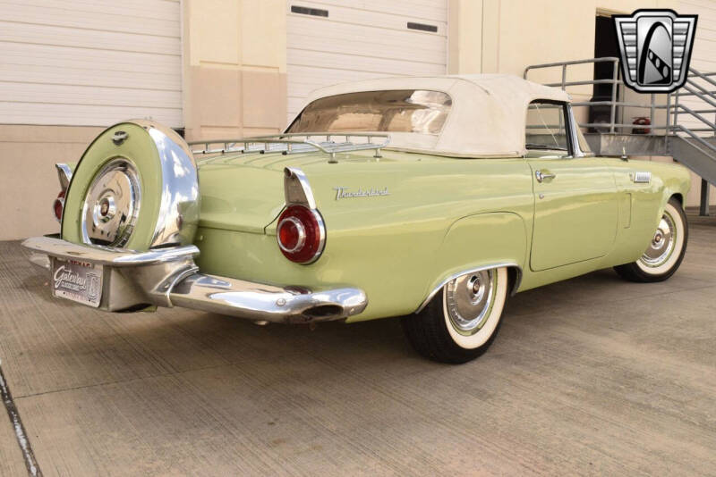 1956 Ford Thunderbird