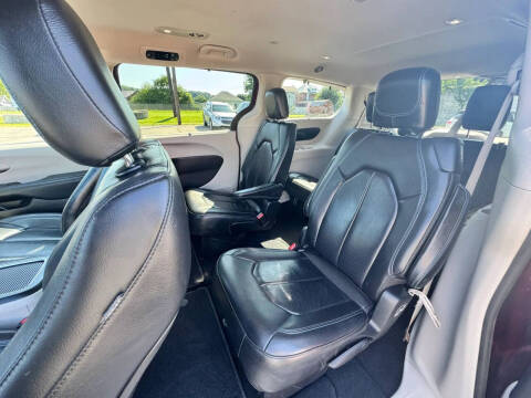 2021 Chrysler Pacifica Touring L