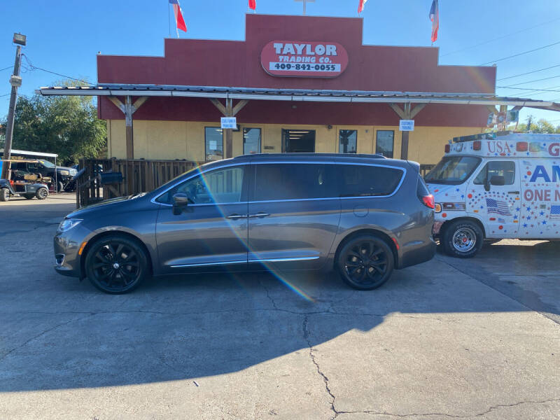 2017 Chrysler Pacifica for sale at Taylor Trading Co in Beaumont TX