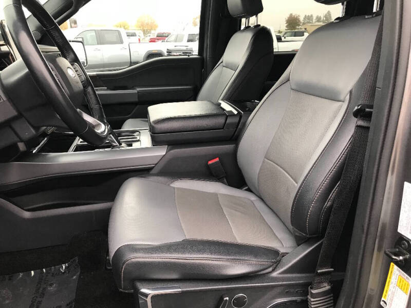 2022 Ford F-150 Lightning Lariat