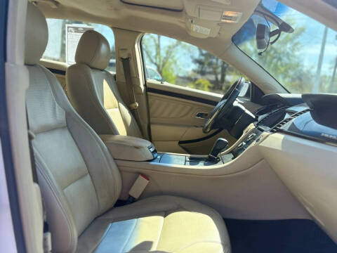 2016 Ford Taurus Limited