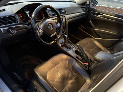 2017 Volkswagen Passat 1.8T SE