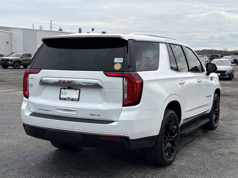 2023 GMC Yukon SLT