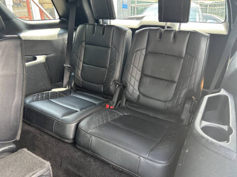 2017 Ford Explorer Platinum