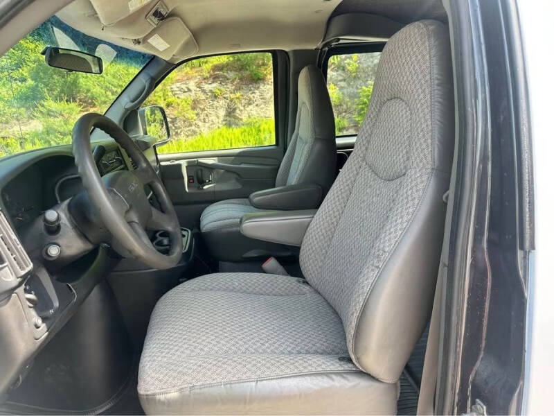 2004 GMC Savana 2500