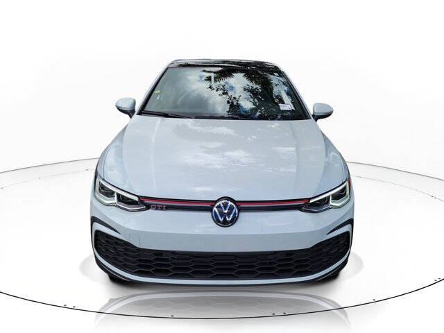 2024 Volkswagen Golf GTI SE
