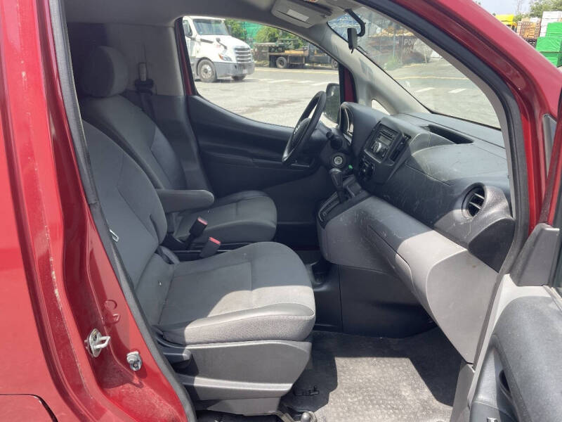 2017 Nissan NV200