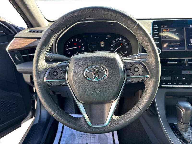 2022 Toyota Avalon XLE