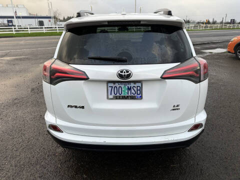 2017 Toyota RAV4 LE