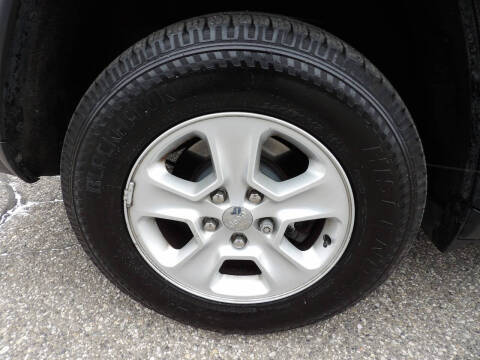 2017 Jeep Grand Cherokee Laredo E