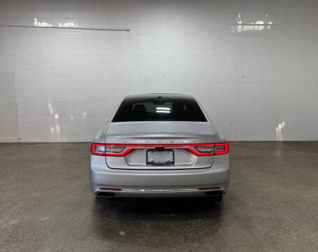 2017 Lincoln Continental Select