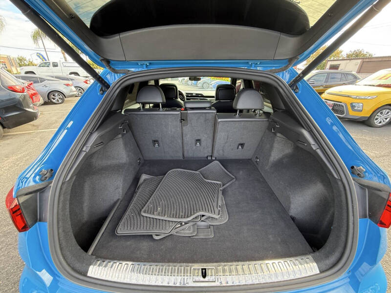 2022 Audi Q3 quattro S line Premium 45 TFSI