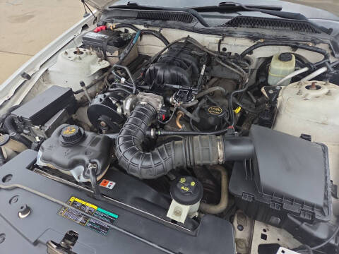 2005 Ford Mustang V6 Premium
