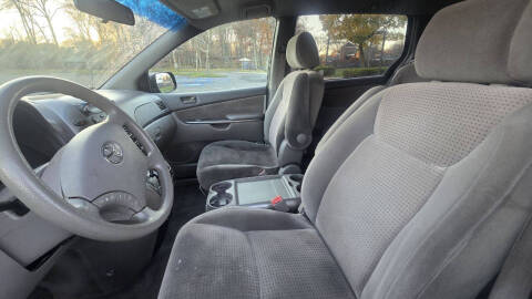 2006 Toyota Sienna LE 7 Passenger