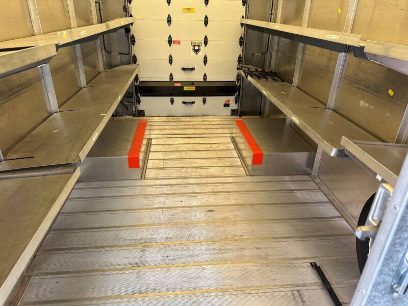 2012 Smith Electric Utility Truck