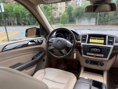 2012 Mercedes-Benz M-Class ML 350 BlueTEC