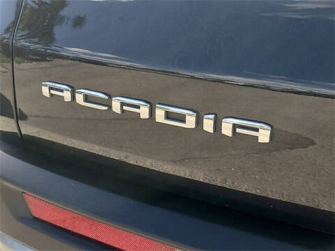 2024 GMC Acadia Elevation