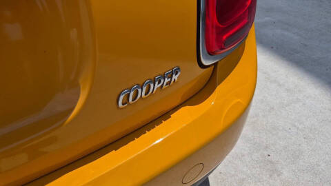 2016 MINI Hardtop 4 Door Cooper