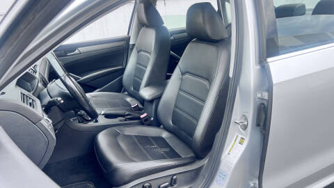 2015 Volkswagen Passat 1.8T Limited Edition