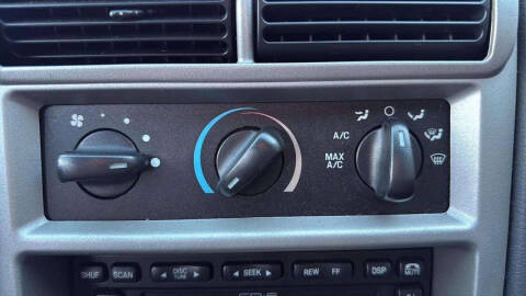 2003 Ford Mustang Mach 1 Premium